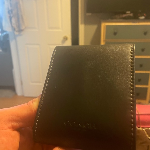 COACH Grooming Kit - Picture 6 of 6